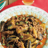 「やばい♡ この旨辛、お箸がとまらない！」つい作ってあげたくなっちゃうナスと挽肉のピリ辛和え【天野っちの絶品肉おかず】