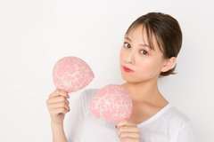 垂れ乳の原因は冷えだった!?　“おっぱい温活”なくしては美乳にならず！