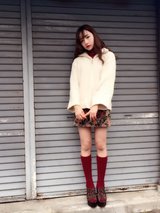 ハイソックス×タイトSKは脚長さんの十八番！