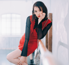 自信の無さが服装から出ちゃったりしてませんか？勝負の日には強気で攻めた最強の一着を！