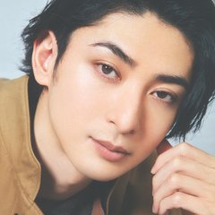 『恋と弾丸』で色気が話題に！古川雄大（ふるかわ・ゆうた）、過去の自分を振り返ると？「思春期まではやんちゃで活発、10代はとにかく“早く大人になりたい”と思っていた」