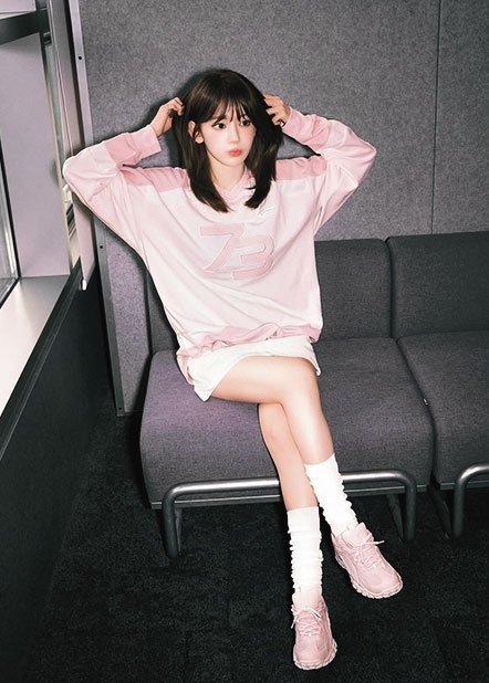 ジャンル別・韓国アイドル「空港コーデ」 ①王道ラフ空港コーデ