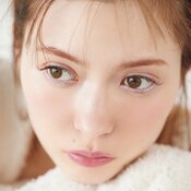 八木アリサ、まるで妖精♡ 神秘ブルーの【フェアリーライン】で儚げムードを盛り上げよ!! 浮かずに使える優秀カラーライナーって?