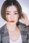 前髪なしのショートヘア