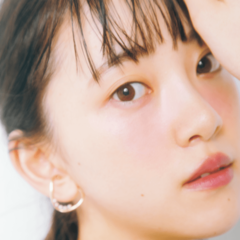 この『むらさきチーク』１つで大人っぽさ増しに♡ 大人の色気まとう【チークメイク術】