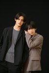 (右)小西詠斗　(左)元之介