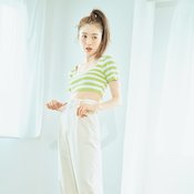 スクエアネックを女っぽく着るには? 抜け感と華奢見えをゲットするテク