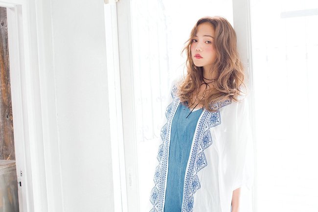 フリンジをまとったドレッシーなツヤ甘ロング