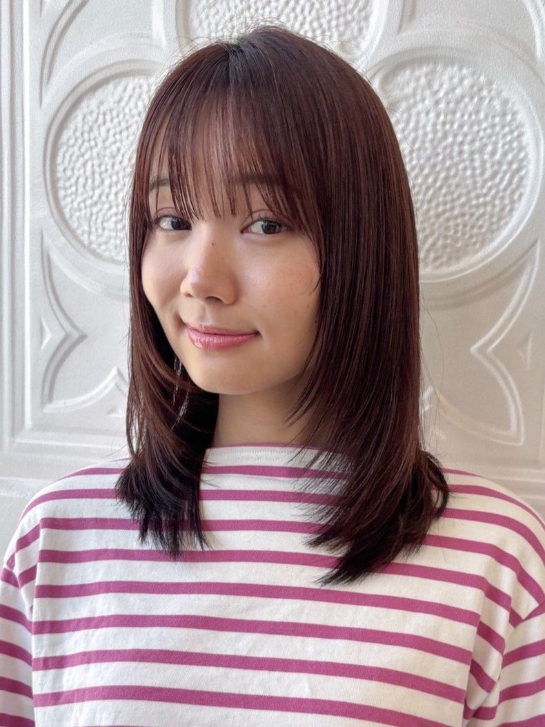 ほんのり赤みを入れたツヤ重視のブラウン（GARDEN ginza 山中さくらさん）