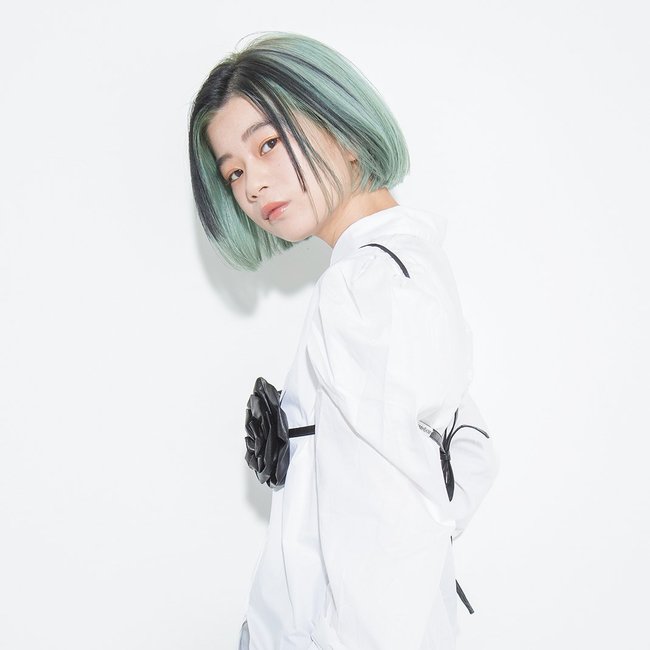 【ボブ】シャレみグリーンのバイカラーでこの夏をもっとHOTに♡