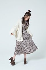 ストンとしたシルエットが◎