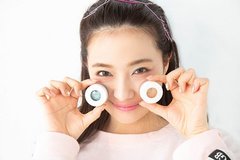 触ってみて！肉球みたいなぷにぷにシャドウが可愛すぎ♡【村瀬紗英がお試し】