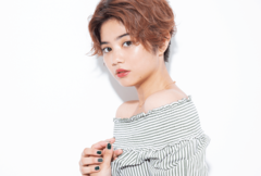 くすみローズが映えるヴィンテージ風 マニッシュショート