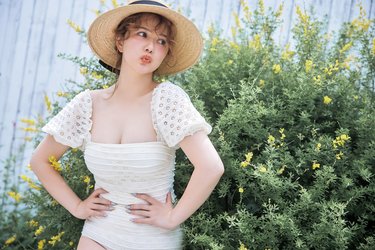 poppy フラワーパフスリーブビキニ 水着 poppy あさぎーにょ フラワーパフスリーブビキニ 水着・ラッシュ