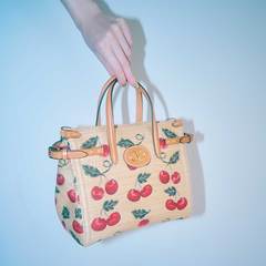 【VALENTINO GARAVANI】夏バッグで海辺の主役に♡ヴァレンティノ ガラヴァーニのファッション小物をご紹介