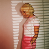 “流行遅れ”なんて言われたくない！1着は持っておくべきおフェロTシャツ4選