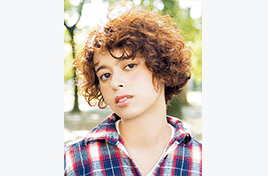 ショート×パーマで個性的なおしゃれ女子に！