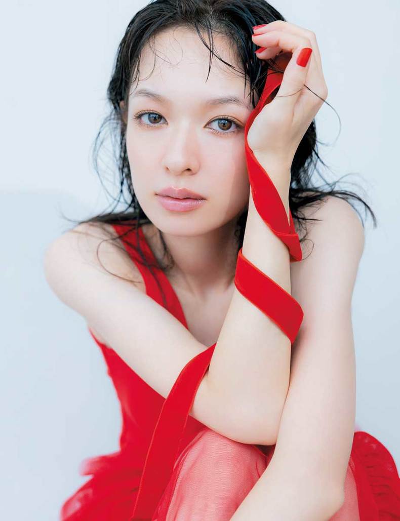 森絵梨佳。2026年ar1月号より