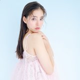 新木優子の圧倒的スタイルに憧れる♡ まぶしく輝くビューティーのつくり方をクエスチョン！