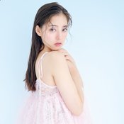 新木優子の圧倒的スタイルに憧れる♡ まぶしく輝くビューティーのつくり方をクエスチョン!