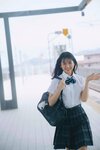 宮崎県の⽇向駅で撮影した制服カット/『日向坂46上村ひなの写真集』先行カット