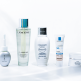 スマホのブルーライトで日焼けするってホント…?!　実は知らない【くすみ肌】のお手入れ方法って？　