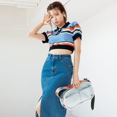 八木アリサ、スリットから脚チラッ♡ デニムロンスカの今っぽ着こなしを披露！【デニムスカートコーデ】3選