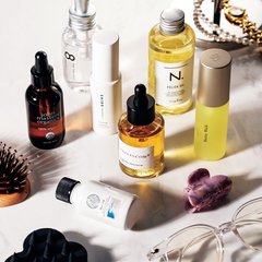 ほどよい湿気は色気の後押しに。絶妙な”濡れ具合”を演出する【ヘアアイテム】9選