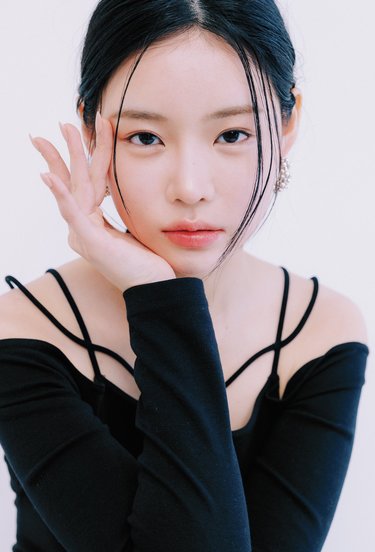 2024年】品格漂う♡韓国女優っぽいナチュラル美女メイク！肌、チーク＆リップ、アイメイクのやり方を徹底解説【ヨペウメイク】 |  arweb（アールウェブ）