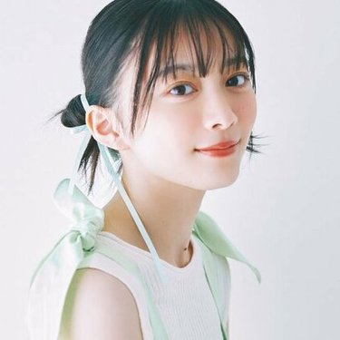 櫻坂46・森田ひかるがトレンド感たっぷりのヘアアレンジで登場