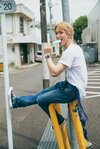 自然な笑顔の彼氏みあふれる街ロケ撮影/THE RAMPAGE藤原樹 ファースト写真集『MYSTERIOUS』より