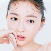 韓国女子たちは、”すっぴん風”より”完全無欠の肌”を求めている…!! 上西星来がシルキーな滑肌に♡【陶器肌ベースメイク】HOW TO
