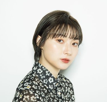 ショート 黒髪 ストレート 前髪ありの髪型 ヘアスタイル Ar アール Web ヘアカタログ