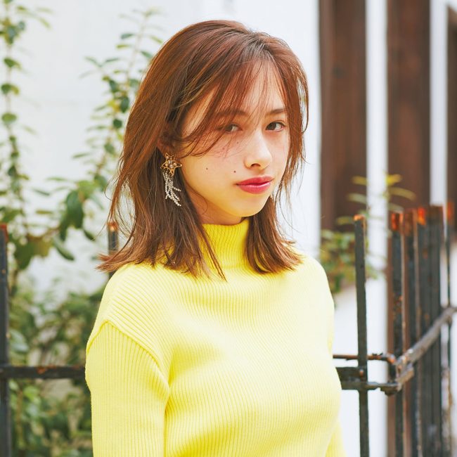 さりげなく忍ばせたゆるくびれが今っぽい