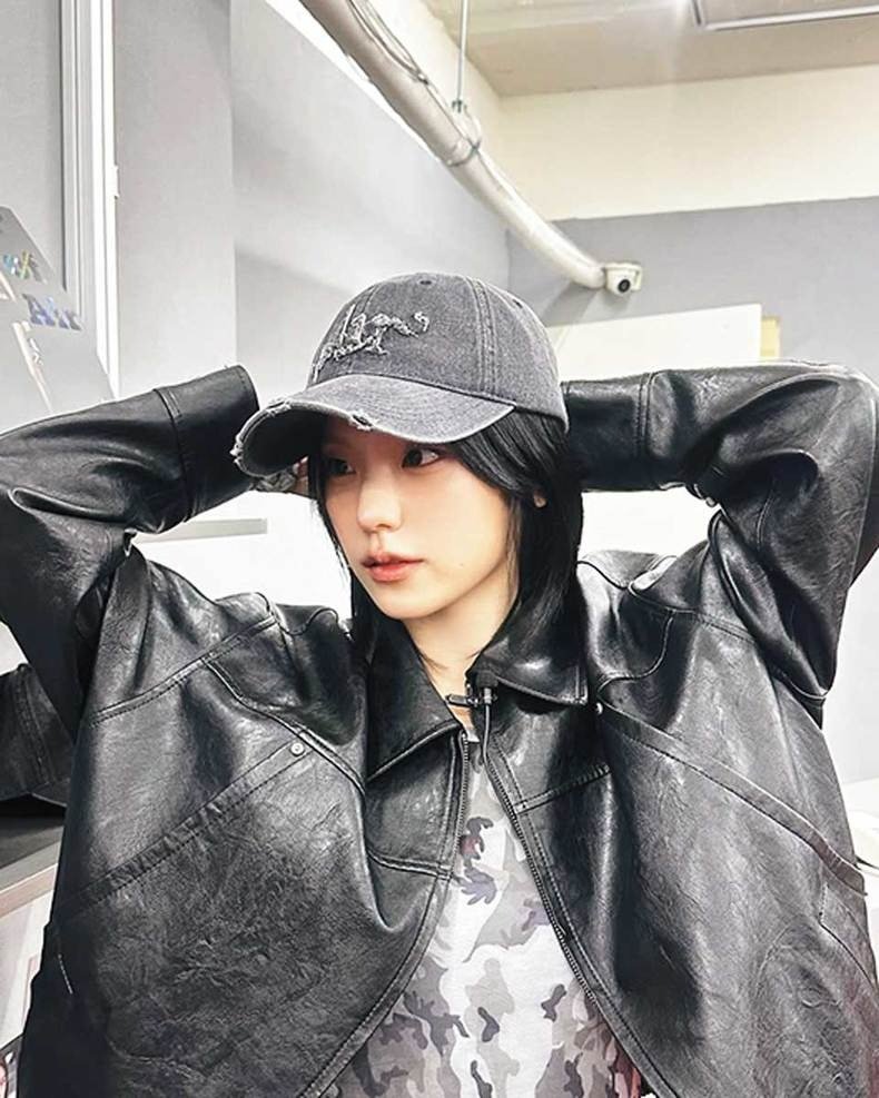 ジャンル別・韓国アイドル「空港コーデ」 ③クール系空港コーデ