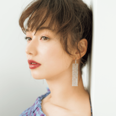 伏し目がちな表情に落ちない男はいない！プチプラでつくるピンクアイメイク