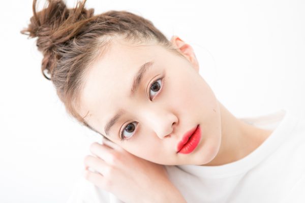 巷のカラコンを試しまくって見つけた！バレずに劇的に可愛くなれるレンズ4選♡