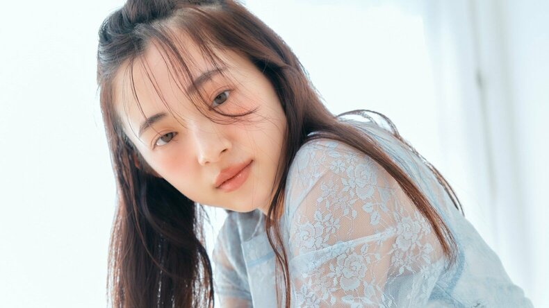 モデルが実践する美肌習慣をレクチャー！「顔の温度を冷やすことでノリの良さをグッと実感」おすすめスキンケアアイテムもご紹介
