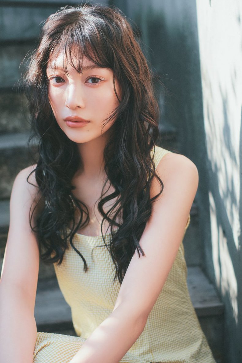 担当美容師／トップスタイリスト・店長　斎藤菜穂さん(log)