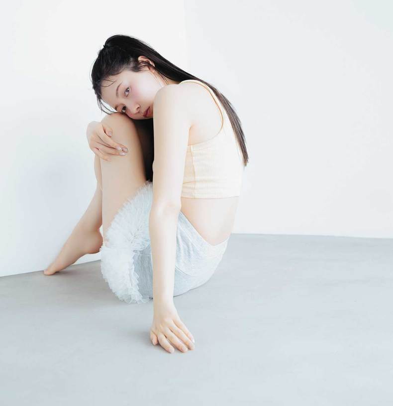 八木アリサ。ar7月号より