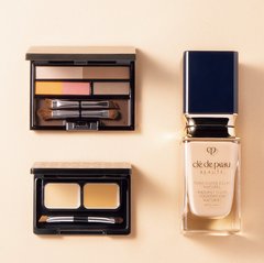 道重さゆみ、ツヤ肌の秘密は？「カバー力とツヤ感のある美しい仕上がりに」ファンデやコンシーラーなど偏愛コスメをお届け