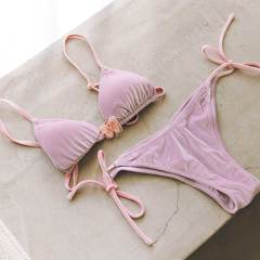 腰位置を高〜く見せてくれる華奢な紐ビキニで脚長効果を狙う♡【ワザあり水着】5選