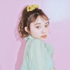 【女子の特権・ハイポニテ】で、可愛いを加速♡ アイドル風にならず、媚び度をセーブする術って？