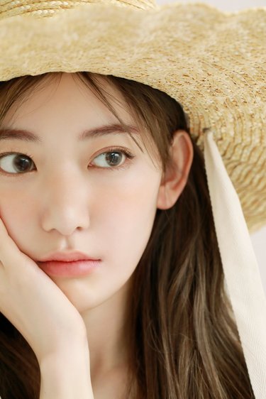 HKT48、本日卒業】”アイドルのプロ”、宮脇咲良の素顔って？20代にいま