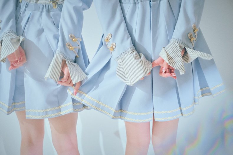 ≠ME 鈴木瞳美・冨田菜々風 ar1.2月合併号より