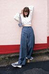 佐藤栞里。ar3月号より トップス¥3,299/ウィゴー スラックス¥16,999/H&M Studio 2024年春夏コレクション(H&M カスタマーサービス) サングラス¥3,300/コントロールフリーク(キャセリーニ) バッグ¥58,300/ディーゼル(ディーゼル ジャパン)インナー/スタイリスト私物