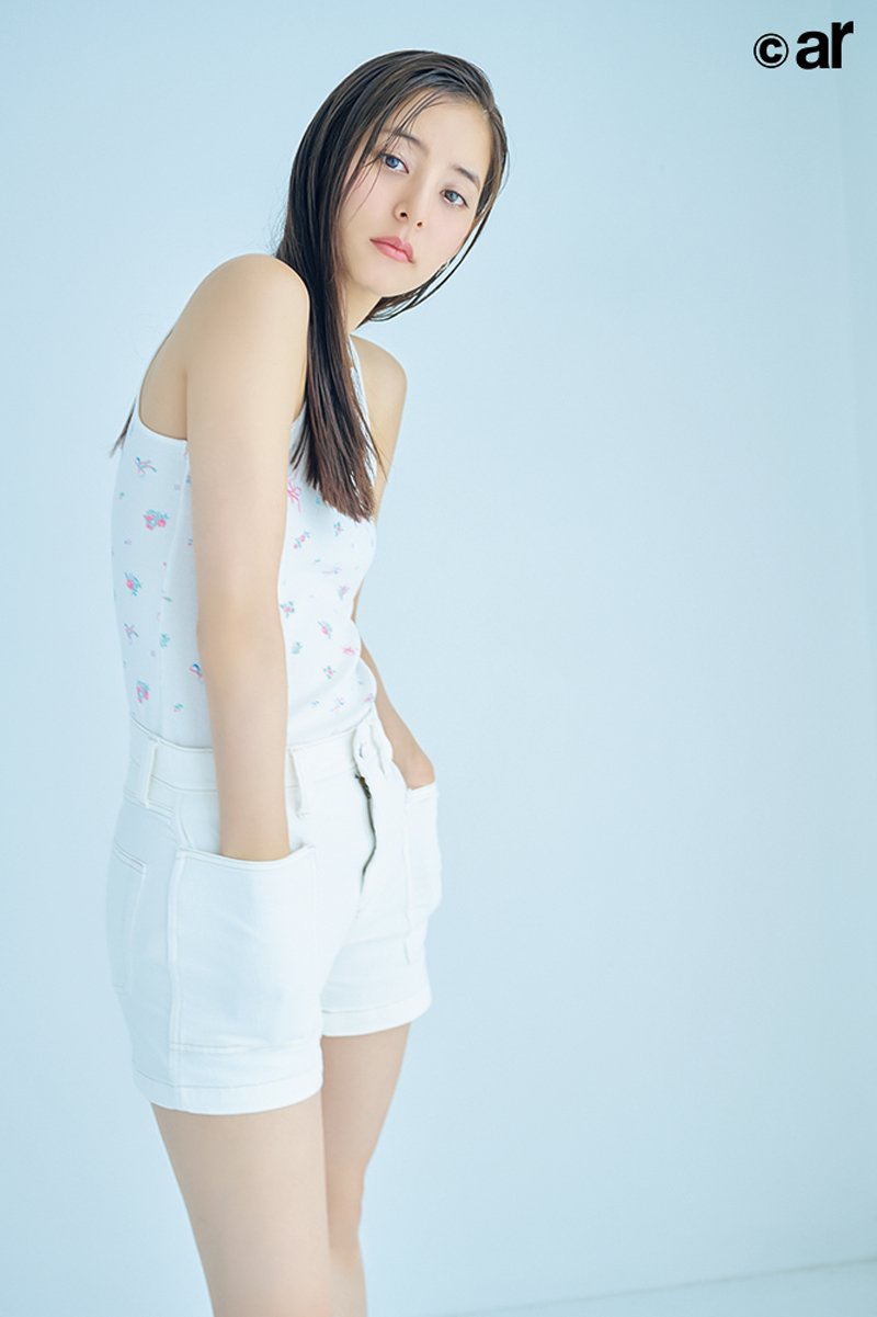 新木優子本人が語った「体重計に頼らない」スタイル管理の哲学