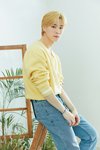 ASTRO（アストロ）のMOON BIN（ムンビン）：YOON SAN-HA（ユンサナ）と2020年、韓国の音楽番組でMCを務めるほか、「MOONBIN&amp;SANHA」として発売