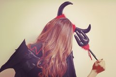 【2022年最新】ハロウィンの仮装、何する？注目の仮装20選を紹介！ONEPIECEウタ、アーニャ、東リべ、チェンソーマンなど話題のキャラクターも♡