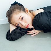 佐藤栞里、むくみケアはどうしてる?「年齢とともに変化するからそれに合わせて向き合いたい」モデルの美脚キープ術